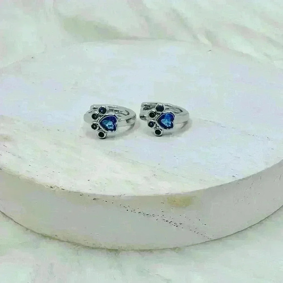 Unbranded Jewelry - Paw Print Zircon Hoop Earrings in Blue